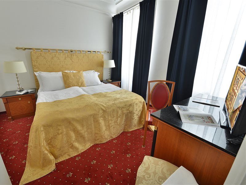 Hotel Bologna Prag Eksteriør billede